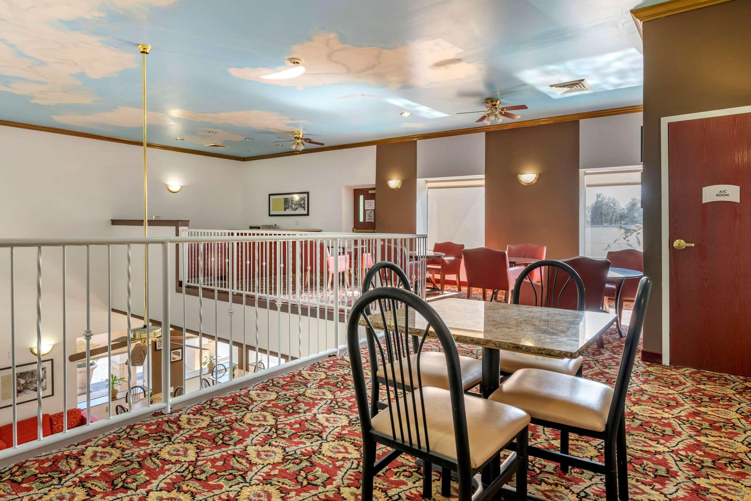 Quality Inn Zephyrhills-Dade City Exterior photo
