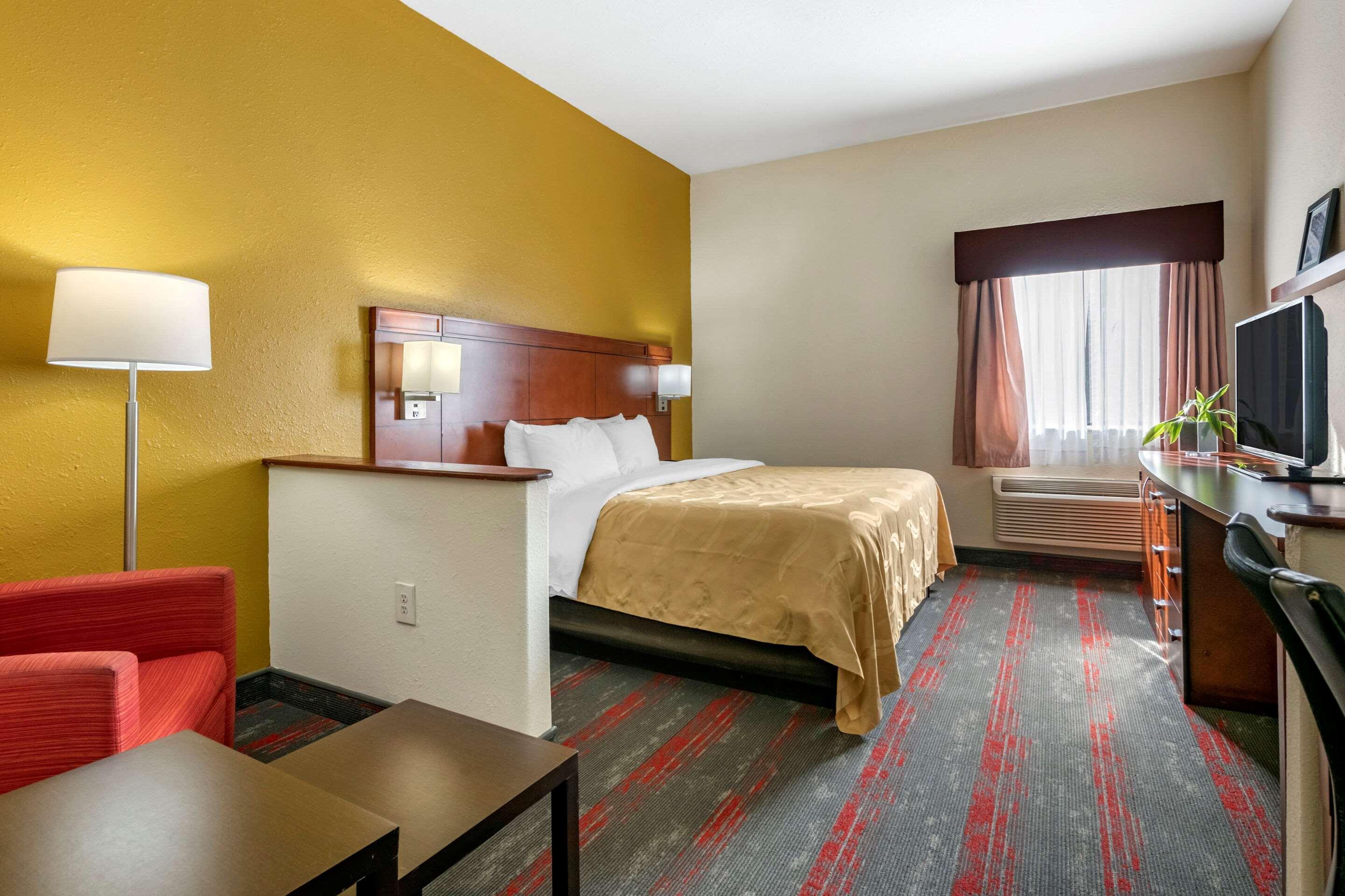 Quality Inn Zephyrhills-Dade City Exterior photo