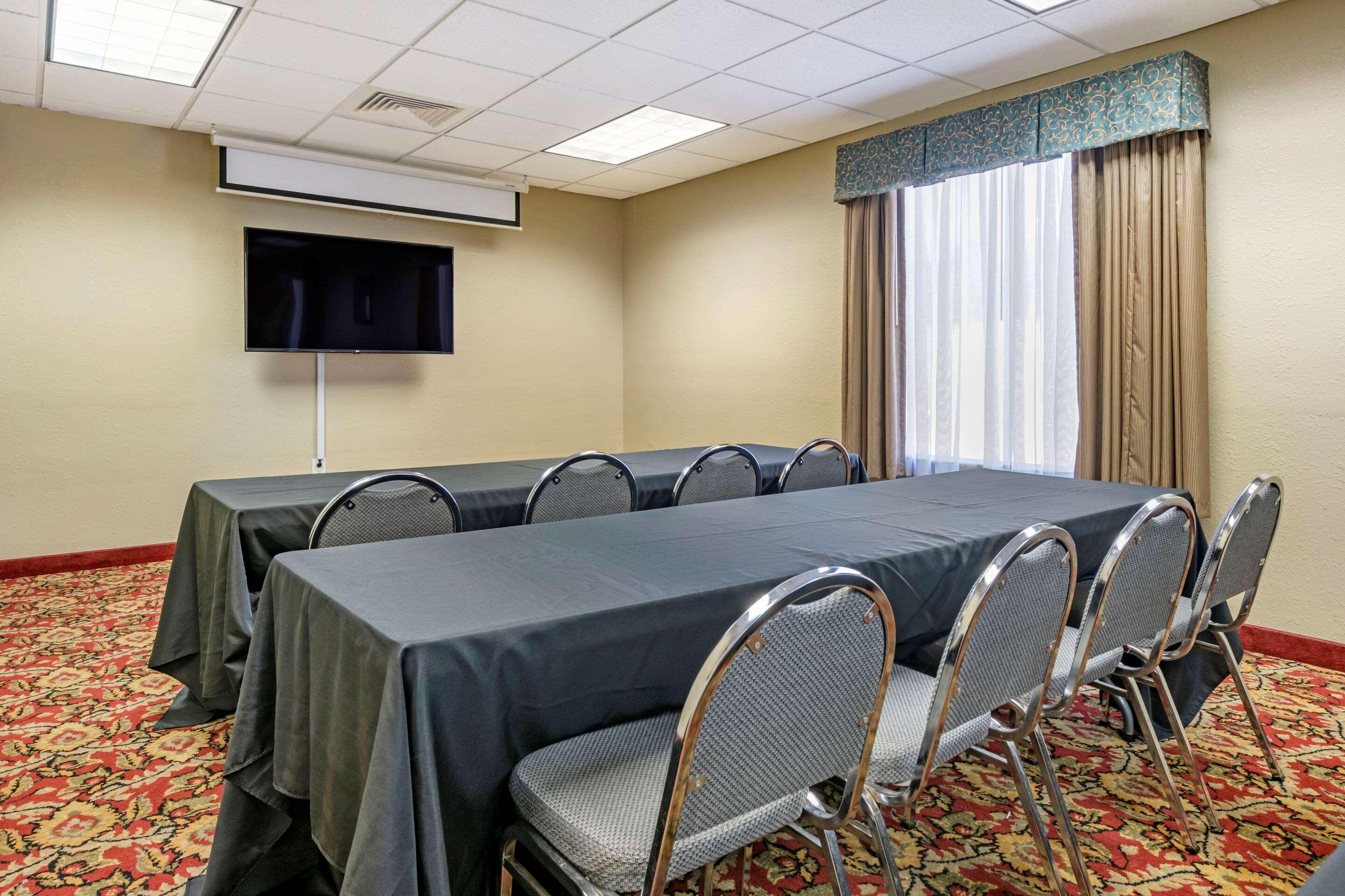 Quality Inn Zephyrhills-Dade City Exterior photo