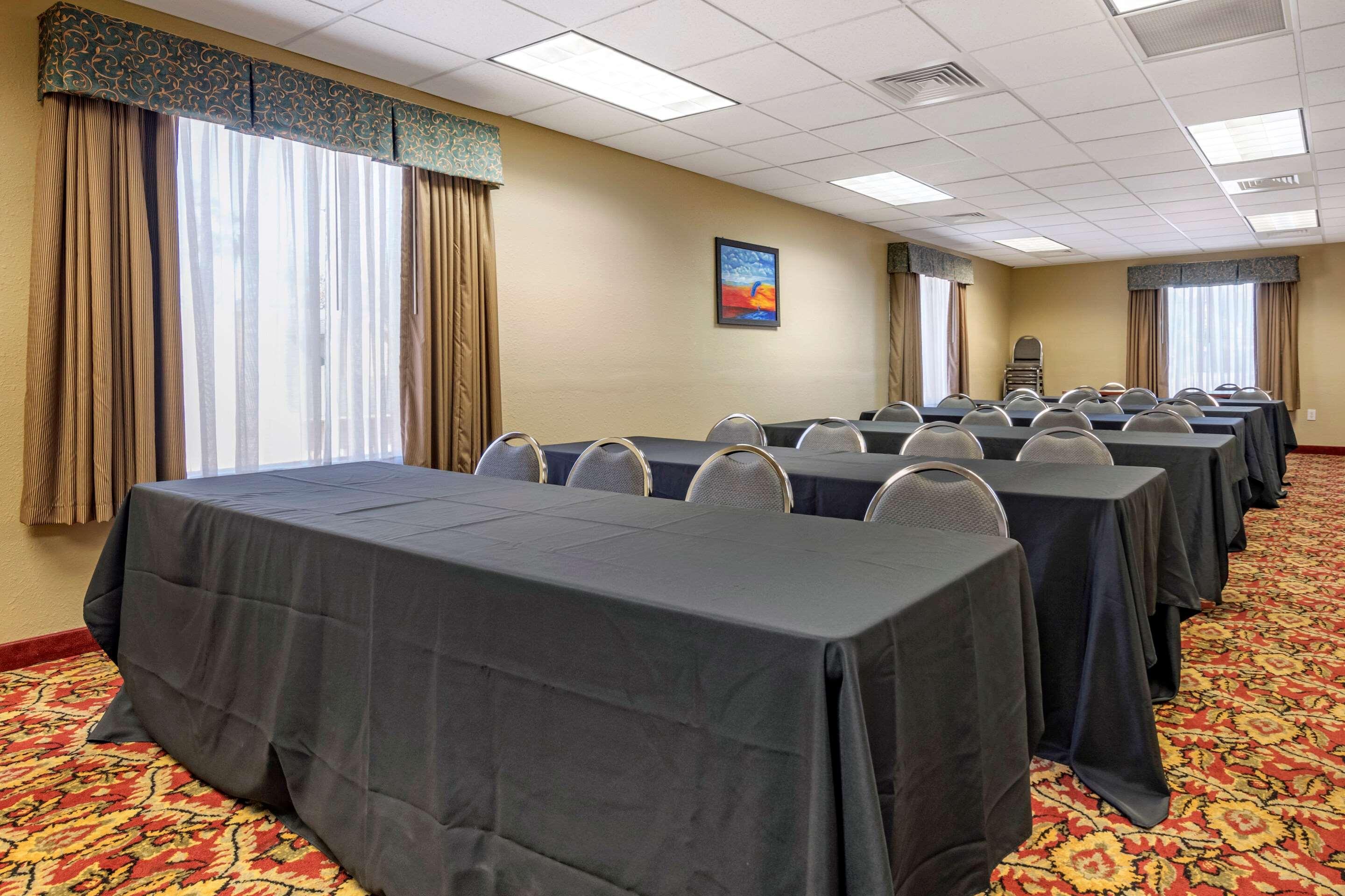 Quality Inn Zephyrhills-Dade City Exterior photo