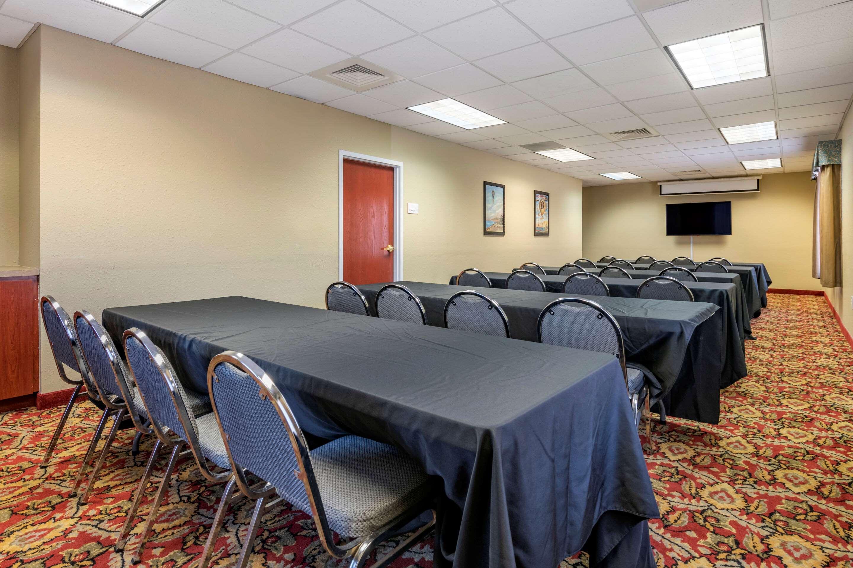 Quality Inn Zephyrhills-Dade City Exterior photo