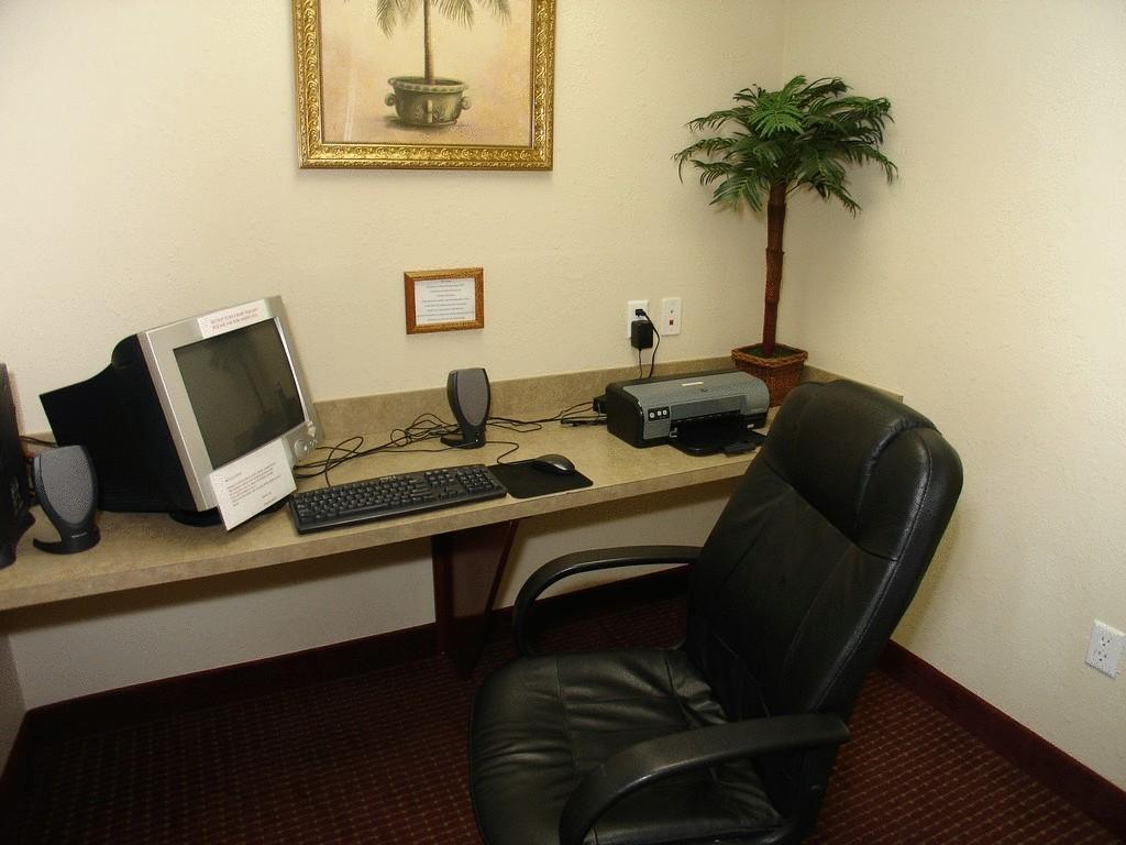 Quality Inn Zephyrhills-Dade City Exterior photo